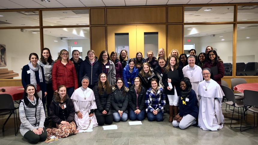 Nun Run 2018 Discerners with Dominican Sisters