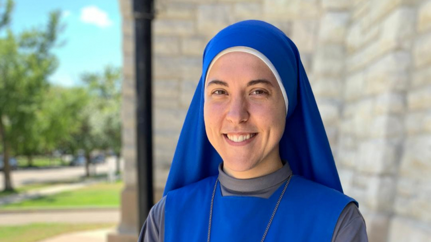 Stunning Images of a New Bride of Christ