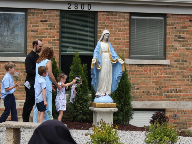 CCEICC May Crowning